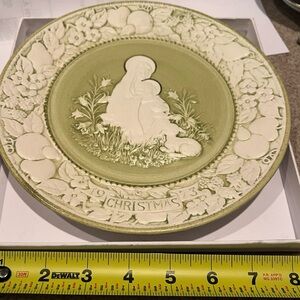 Vintage Vernonware Metlox Pottery 1973 Collectable Christmas Plate First Noel